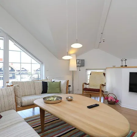 6 Person Holiday In Apartament *